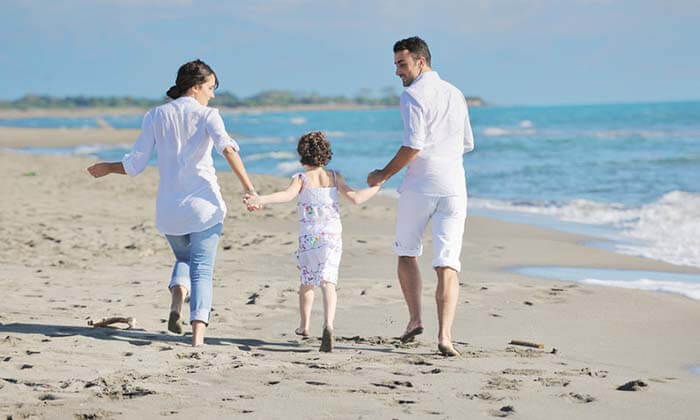 Creative ideas, family day out at the beach